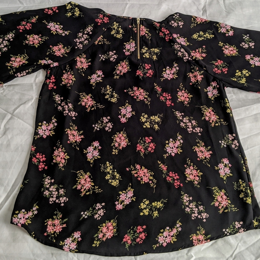Blouse - Picture 3 of 4